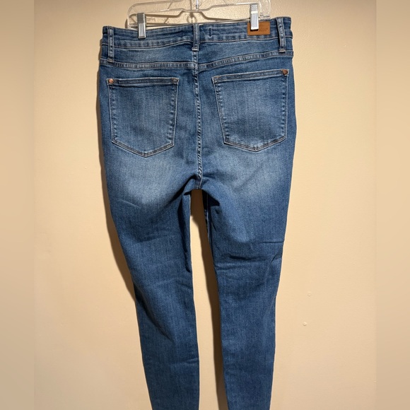 Judy Blue Jeans Women’s 11/30 Skinny Fit Denim Distressed JB88212 - Picture 5 of 10